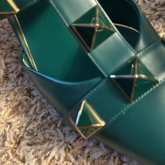 Valentino Garavani green roman studs 80 - Picture 5 of 9